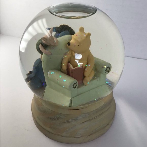 VINTAGE CLASSIC POOH DISNEY MICHAEL & COMPANY ORNAMENT - Picture 3 of 6